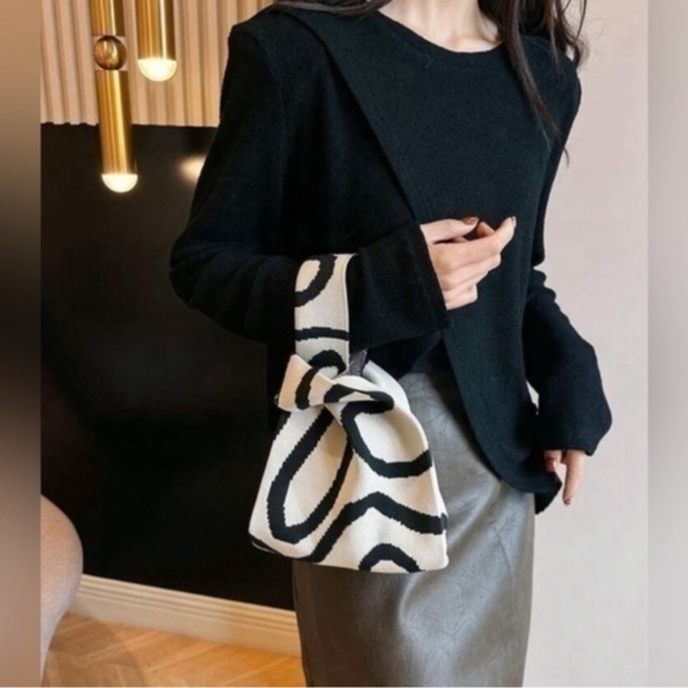 ✨NEW Stylish Black and White Women's knit woven  Bag - Picture 6 of 12